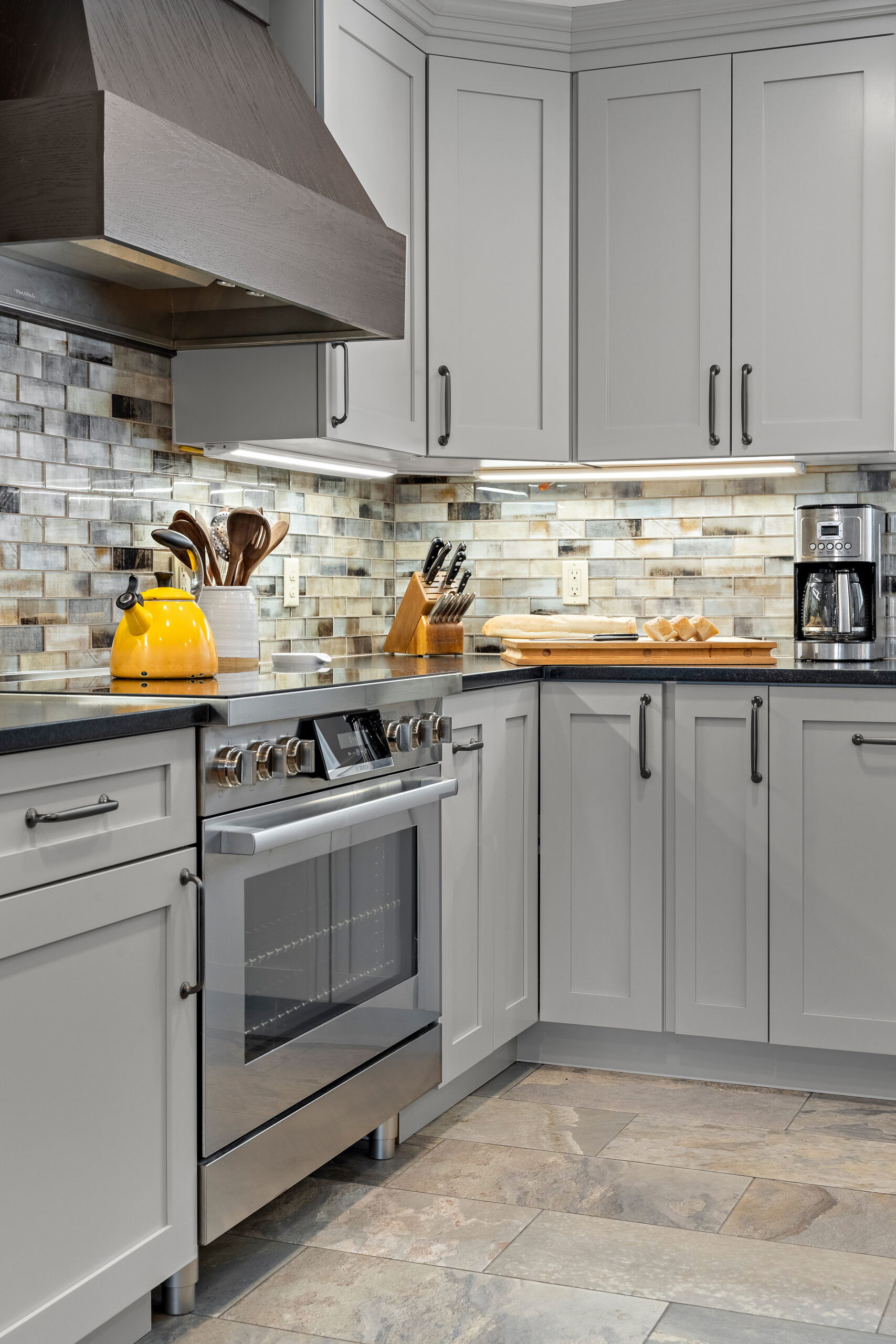 Kitchen Stations Bring It All Together
